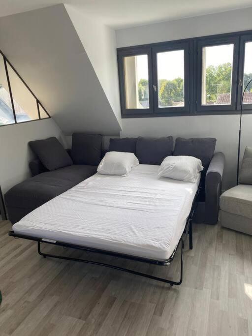 Magnifique Studio De Charme Évreux Eksteriør billede